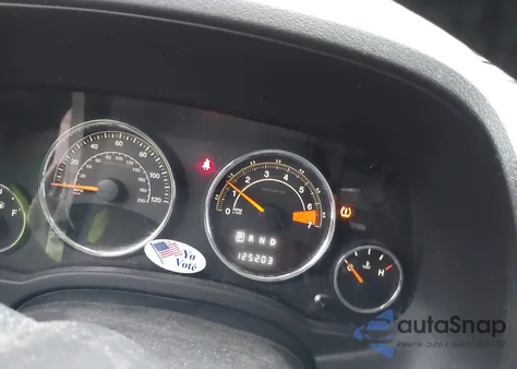 2016 Jeep Compass Latitude из США, поврежденный, VIN 1C4NJDEB0GD616420